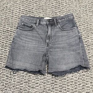 Everlane Shorts Women’s Sz 30 The Denim Short Organic Cotton Boho Raw Hem Y2K